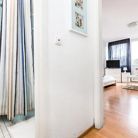 Apartment Budget Friendly Cologne