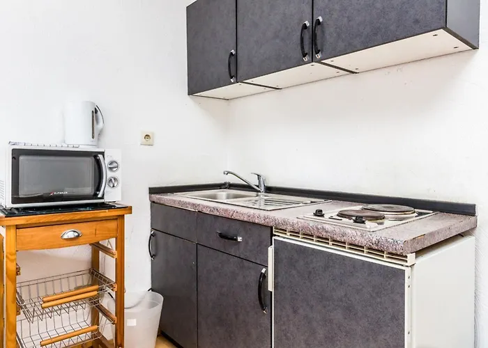 Budget Friendly Apartament Kolonia